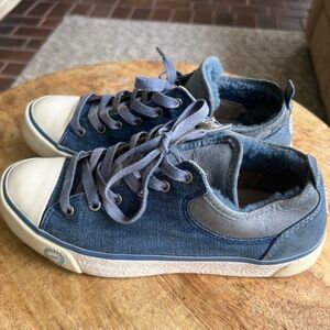 UGG Denim Leather Genuine Sheepskin Size 7